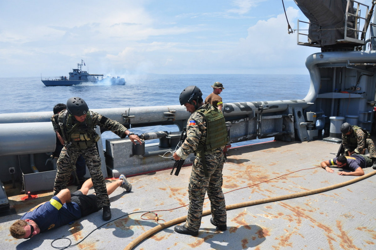 US-Philippines-navy-exercise
