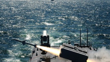 navy-launch-missile